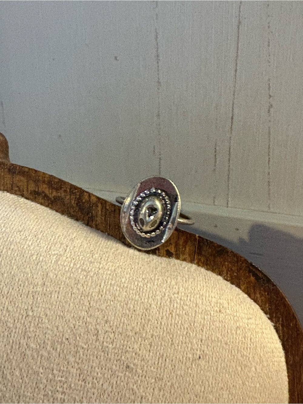 Sterling Silver Oval Beaded Ring in Shiny Silver